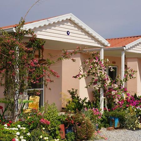 Bed and Breakfast Yelken Bungalov Milas Exterior foto